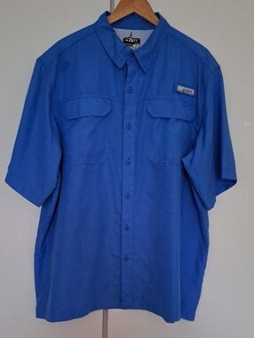 HABIT Men's 50 + UPF fisihing Shirt  Short-Sleeve  Button-Up Shirt - Blue